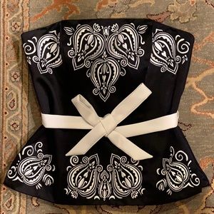 Women’s White House Black Market Strapless Top